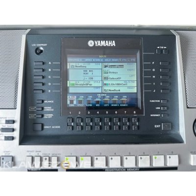 YAMAHA PSR-S900