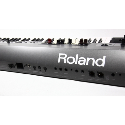 ROLAND VR-700 V-Combo